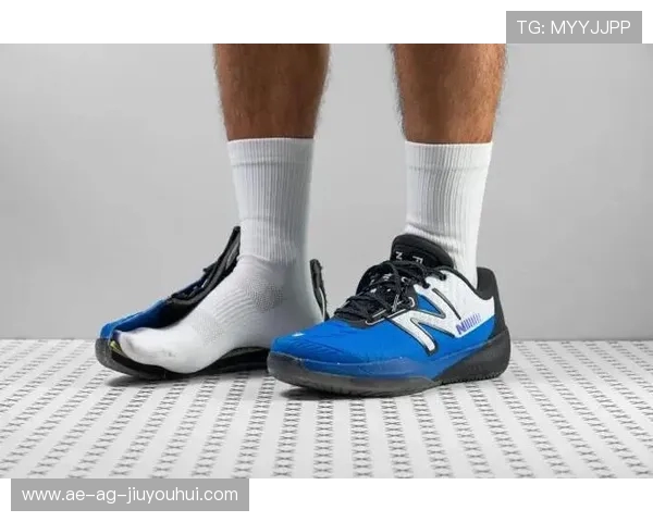 世界公认足球运动员最佳脚型排名揭秘与球场表现深度解析 世界公认足球运动员最佳脚型排名揭秘与球场表现深度解析