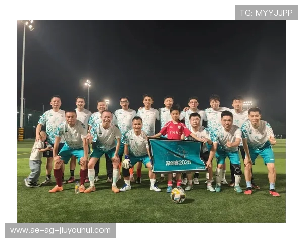 打造专属经典风格古板足球球衣定制体验让每一场比赛更具历史感